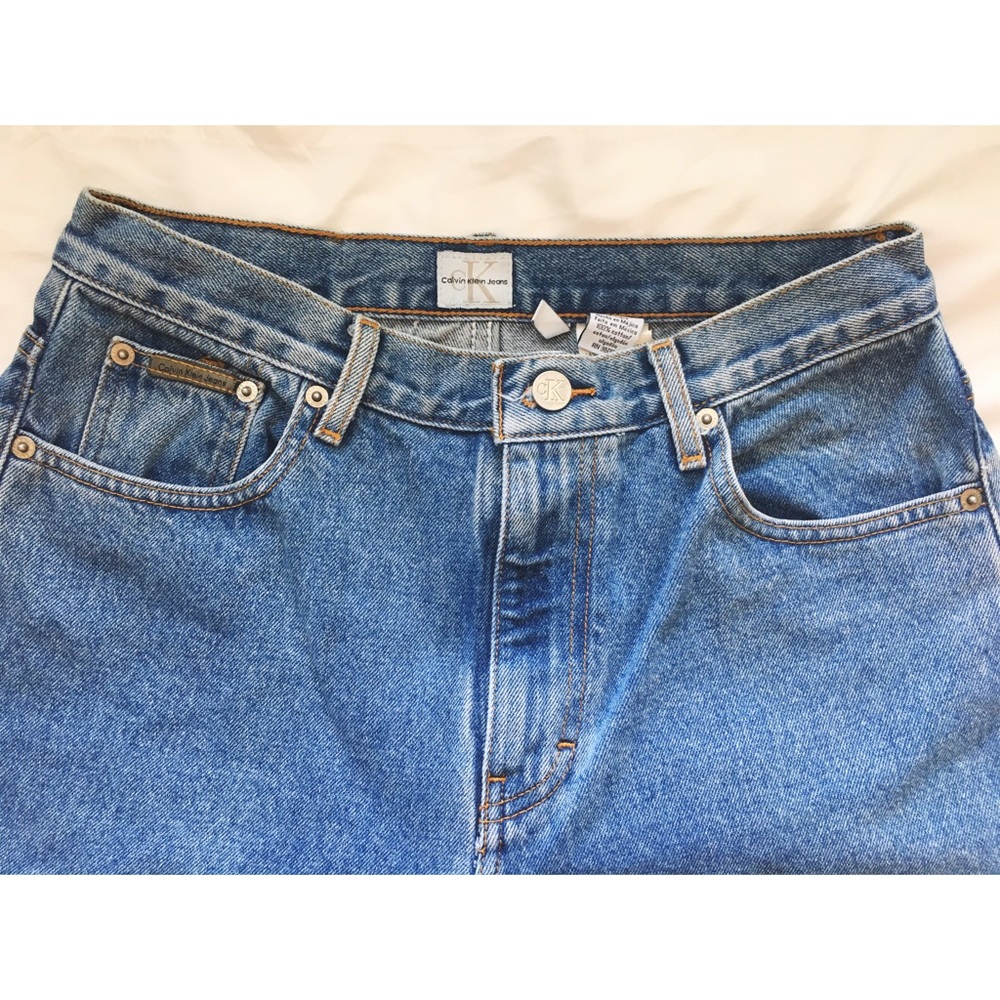 VINTAGE CALVIN KLEIN HIGH WAISTED MOM JEAN